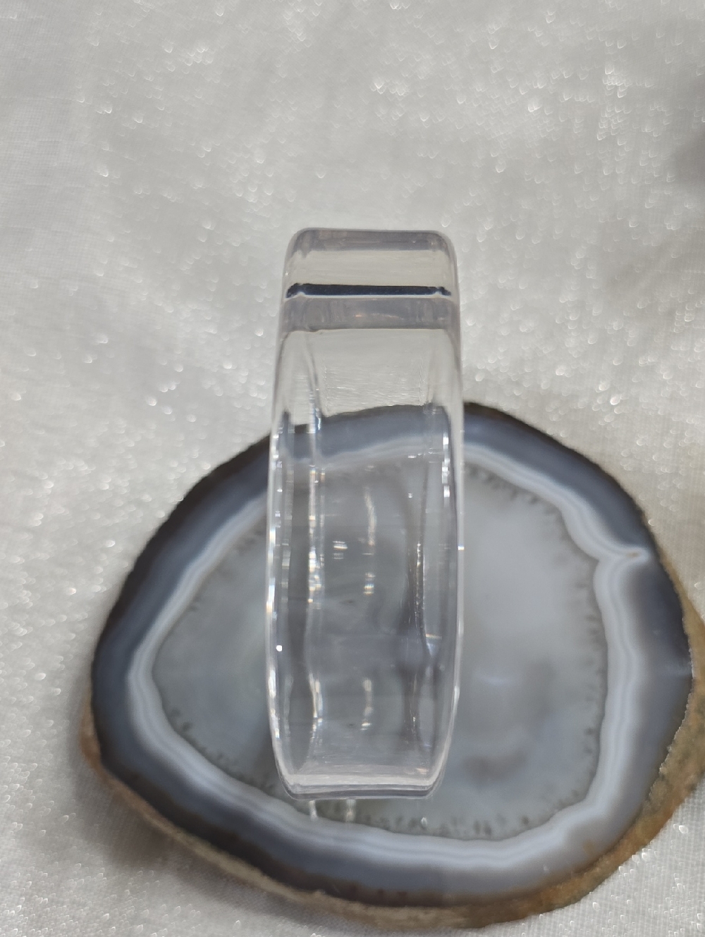 Vintage Clear Lucite Wide Chuncky Bangle Bracelet - Transparent - Picture 3 of 8